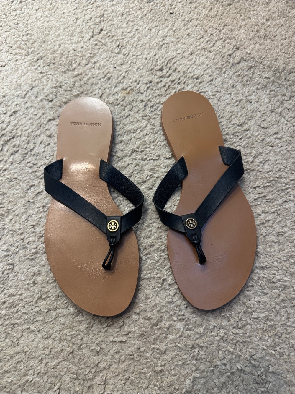 Tory Burch Black Leather Thong Sandals with Tan Footbed